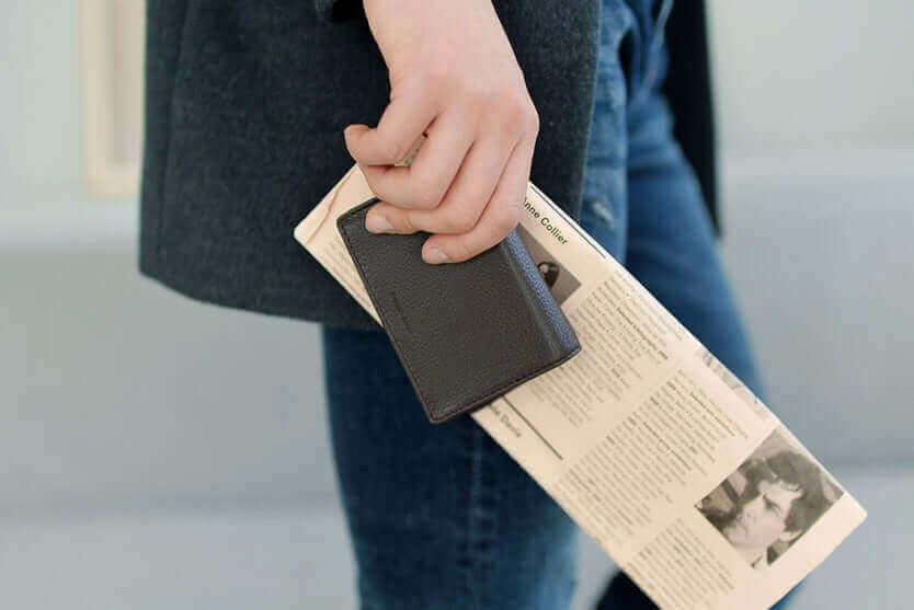 Men's Business Slim Cowhide Genuine Leather Wallet